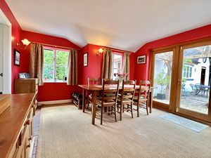Dining Room- click for photo gallery